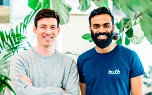 Los fundadores de Bulbos Hayden Wood y Amit Gudka