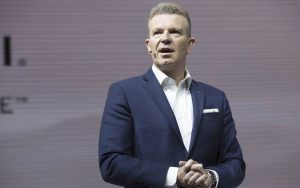 Christian Meunier, presidente de Infiniti habla durante la Exposición Internacional de Automóviles de Norteamérica de 2019 en Detroit el 14 de enero de 2019.