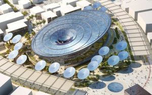 El pabellón de Sostenibilidad con un enorme techo que produce electricidad