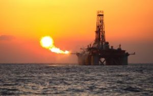 Qatar sigue adelante con proyectos de expansión de GNL a pesar de la caída de la demanda