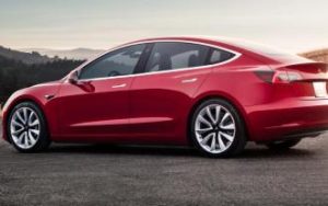 Tesla Model 3 fue el vehículo más vendido en California el último trimestre