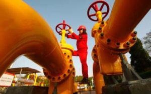 China quiere aumentar su producción de petróleo y gas en 2020