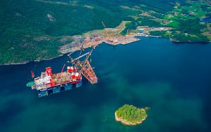 Sleipnir de Heerema establece récord en levantamiento de jacket