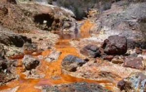 Científicos encuentran una forma eficiente de extraer tierras raras del drenaje ácido de las minas