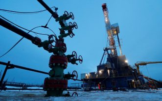 La OPEP+ se enfrenta a un “acto de equilibrio muy delicado y frágil” en el mercado petrolero