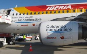 Repsol comienza a producir biocombustible aeronáutico en España