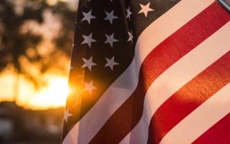 Los combustibles fósiles representan la mayor parte de la producción y el consumo de energía de EE.UU.