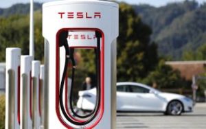 Tesla extraerá sus propios metales de batería