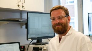 El profesor Reisner es optimista que la fotosíntesis artificial se convertirá en un importante proveedor de energía