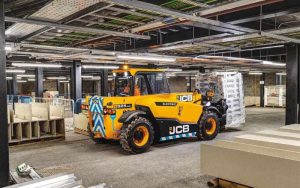 Manipulador telescópico eléctrico JCB 525-60E