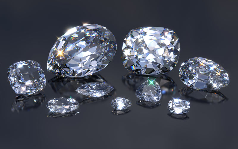 El diamante Cullinan se cortó en nueve diamantes mayores y 96 diamantes menores en febrero de 1908