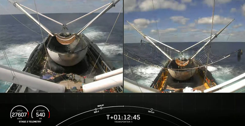 Momento en el que las dos naves de SpaceX recuperaban las cofias de los cohetes