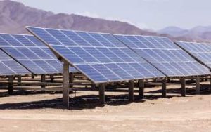 La capacidad renovable de los Emiratos Árabes Unidos aumentará cuatro veces para finales de 2025