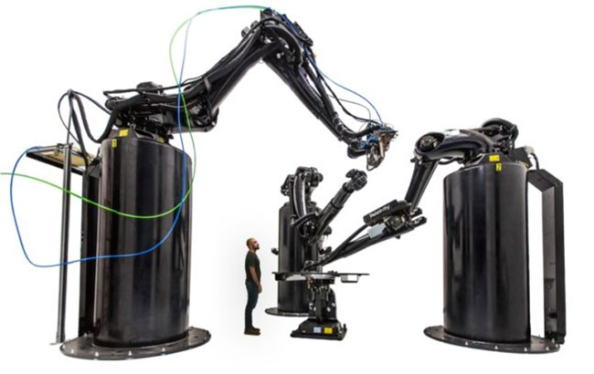 Una ilustración muestra cómo se compara la impresora 3D de Relativity Space en relación con una persona