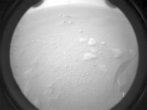 Imagen del área usando su cámara trasera derecha del rover