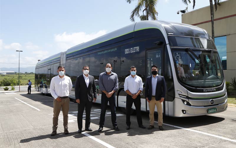 por primera vez byd presenta un autobus electrico articulado fabricado en brasil grafico 10982