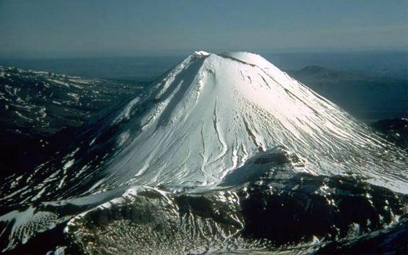 El monte Ngauruhoe, uno de los volcanes de la zona volcánica de Taupo en Nueva Zelanda