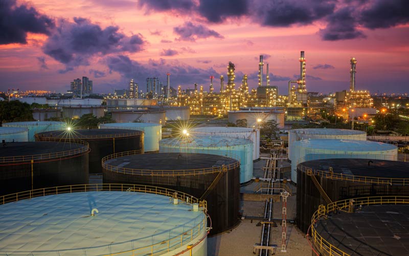 Saudi Aramco, fundada en 1933, tiene las segundas mayores reservas probadas de crudo del mundo