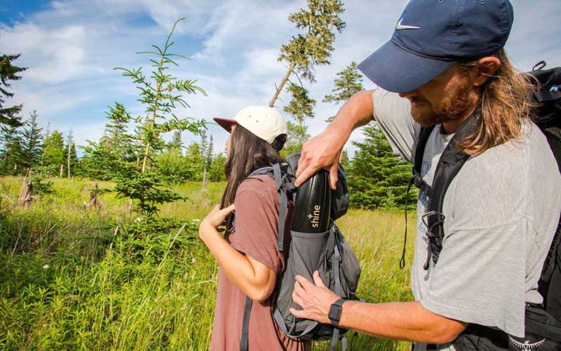 La turbina eólica Shine es tan pequeña que cabe en una mochila