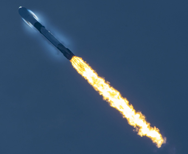 SpaceX lanza un satélite GPS avanzado para la Fuerza Espacial de EE.UU.