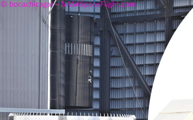 spacex comienza a ensamblar la primera starship orbital y el cohete super heavy grafica 12198