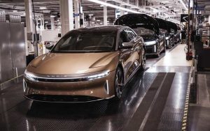 lucid inicia la produccion de la berlina air y espera que las primeras entregas sean en octubre grafica 12957