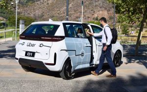 byd y uber se alian y presentan el primer vehiculo electrico disenado para la plataforma grafica 13758a