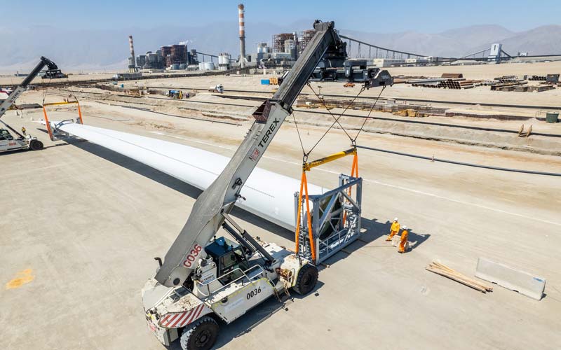 Llegan a Chile las primeras palas del proyecto eólico Horizonte de Colbún