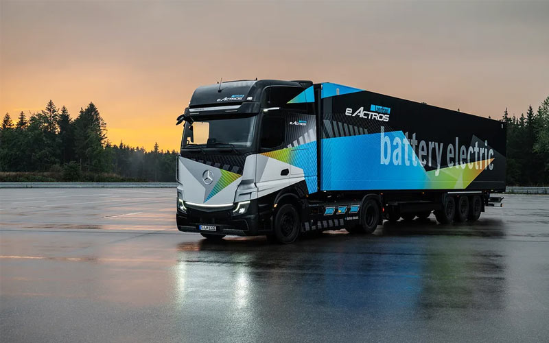 Mercedes-Benz presenta su camión eléctrico de mayor autonomía: el eActros LongHaul