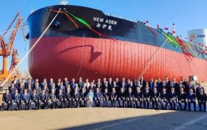 China pone en marcha su primer VLCC con cuatro velas de alas rígidas