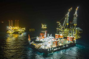 sleipnir heerema marine contractors record mundial elevacion alta mar offshore 16682