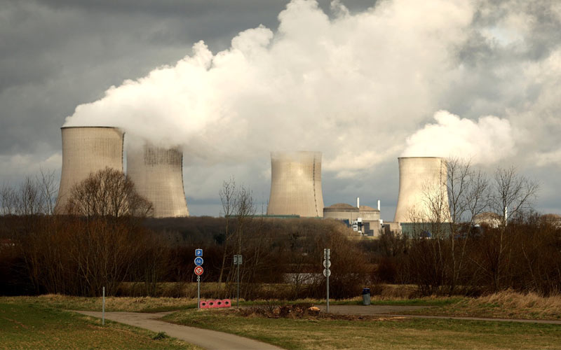 La huelga nacional en Francia afecta a la producción eléctrica y al suministro de combustible