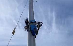 Rope Robotics lanza el primer robot para reparaciones de aerogeneradores: cuatro veces más rápido a la mitad de coste