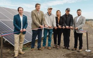 Lacteos Matthei y Colbún inauguran planta de energía solar en Yumbel, Chile