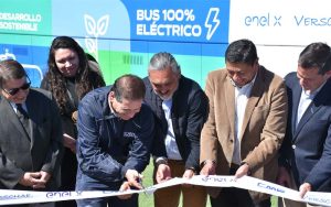 Presentado en Chile la primera flota de buses 100% eléctricos para la minería