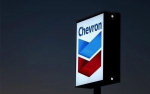 Chevron supera estimaciones de beneficios en Wall Street